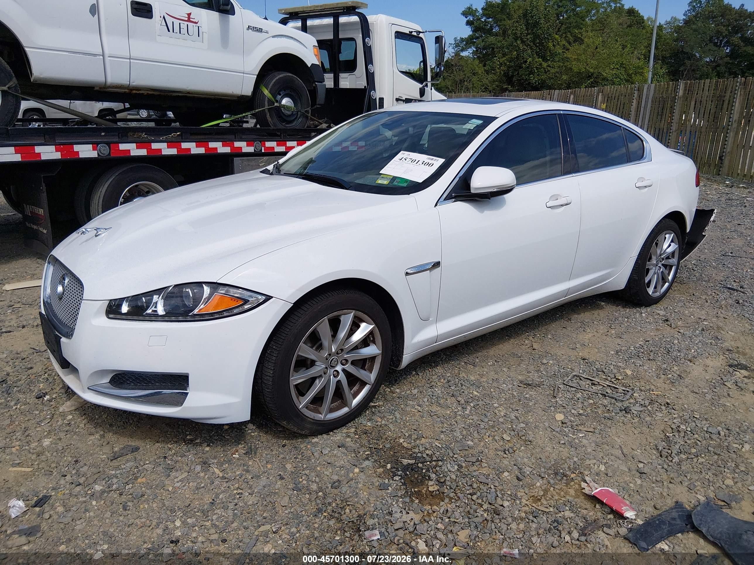 2012 Jaguar Xf Белый vin: SAJWA0FB4CLS38471