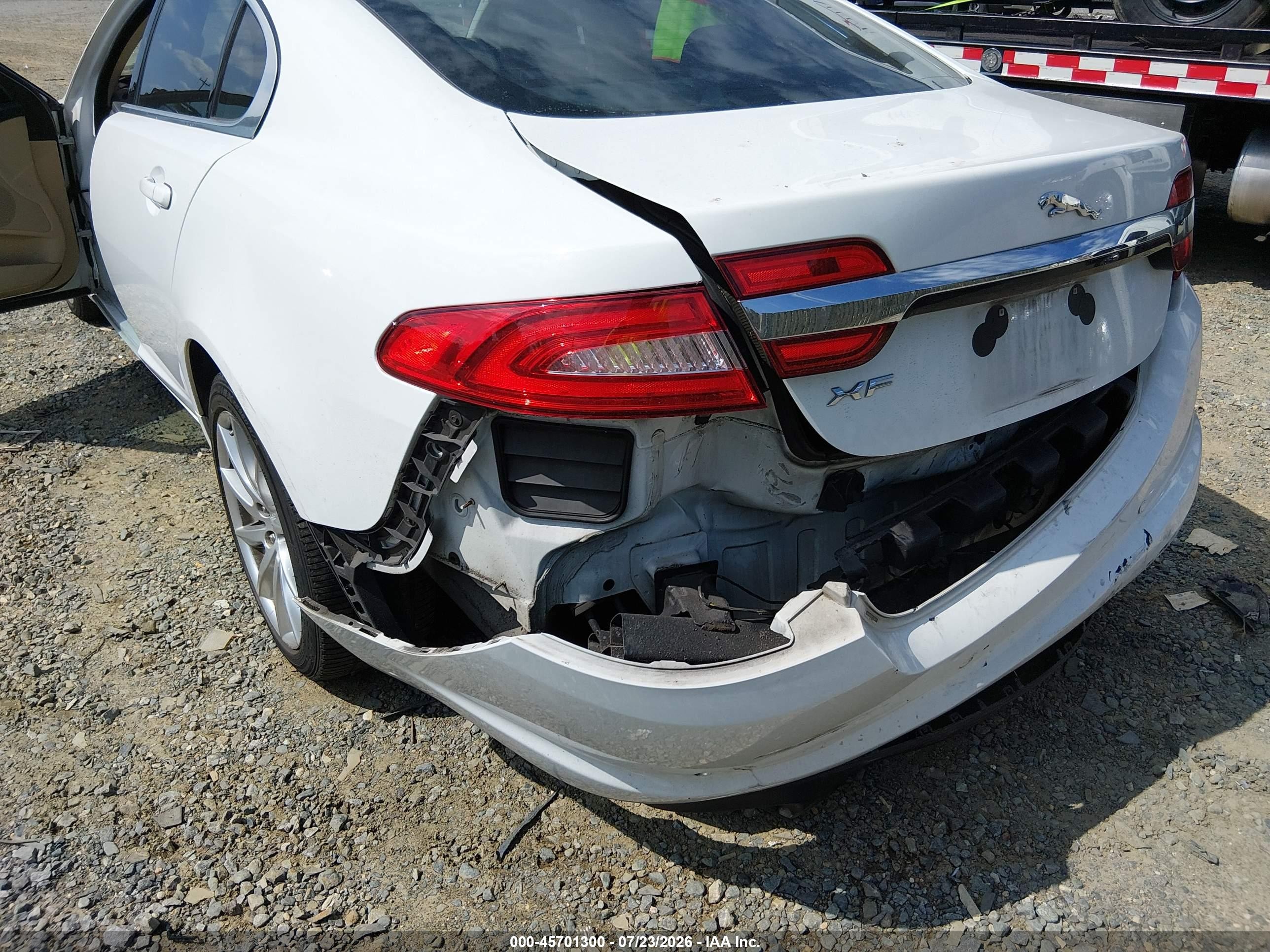 2012 Jaguar Xf Белый vin: SAJWA0FB4CLS38471