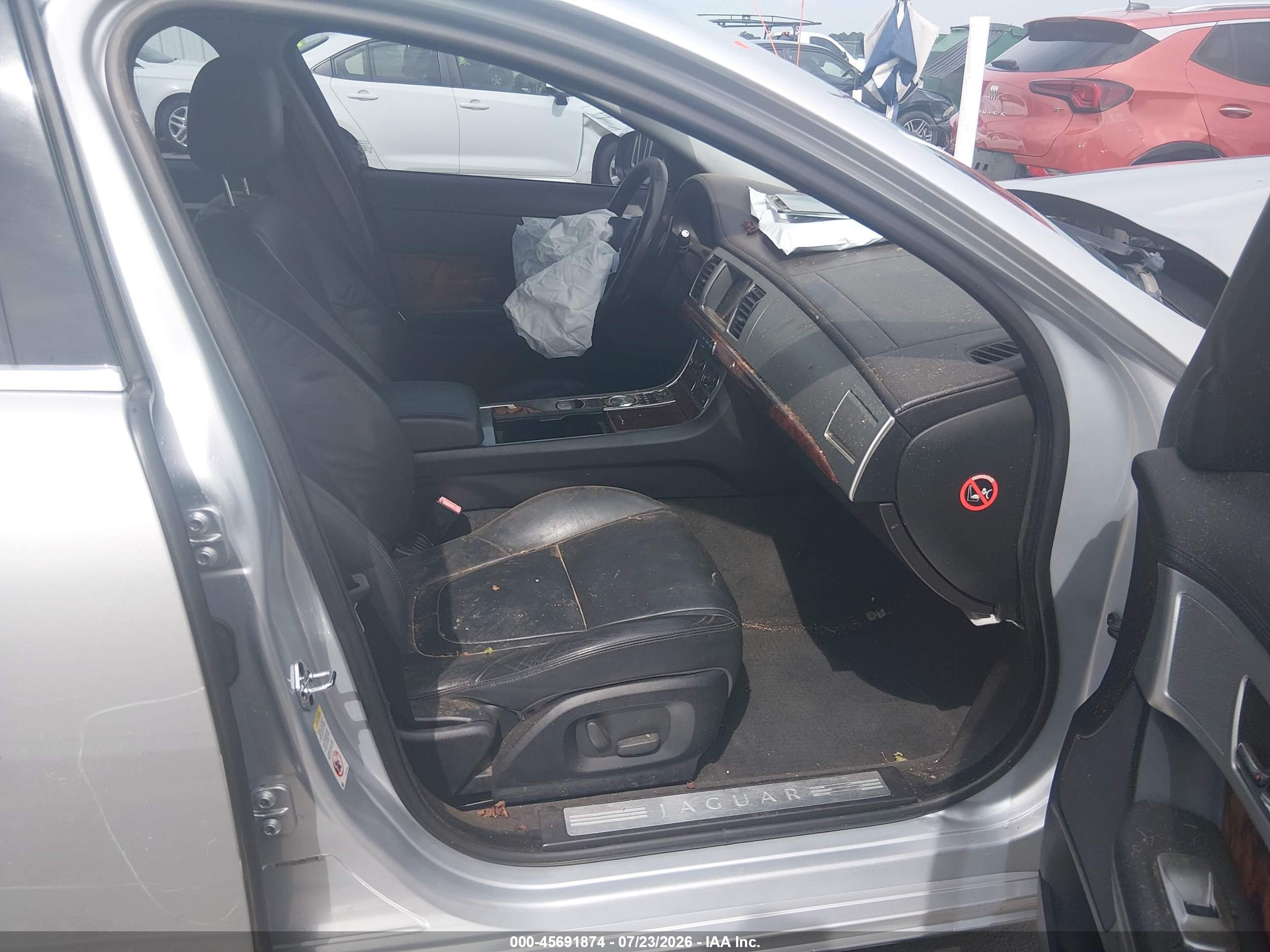 2012 Jaguar Xf   Silver vin: SAJWA0FB5CLS60365