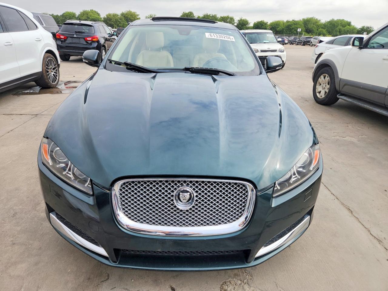 2012 Jaguar Xf Green vin: SAJWA0FB7CLS42949
