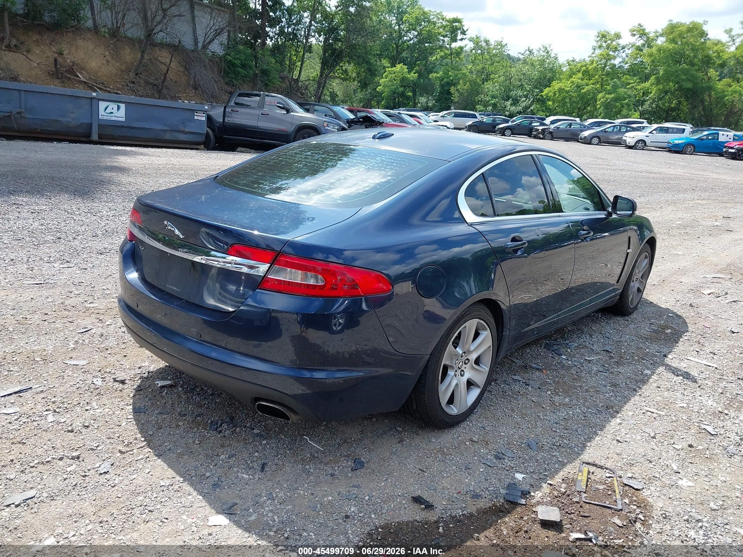 2011 Jaguar Xf   Blue vin: SAJWA0FB8BLS01700