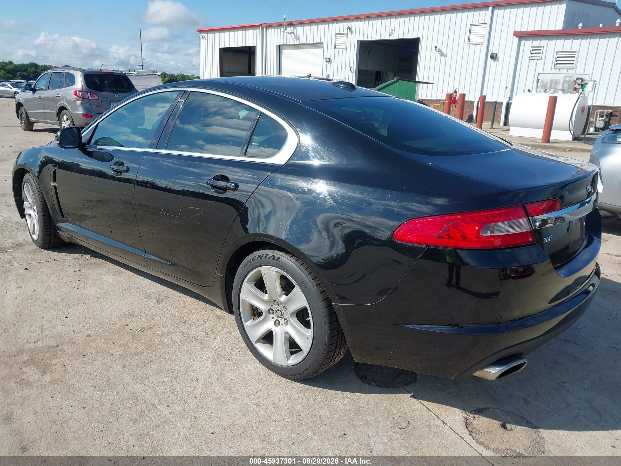 2011 Jaguar Xf   Black vin: SAJWA0FB9BLR92111