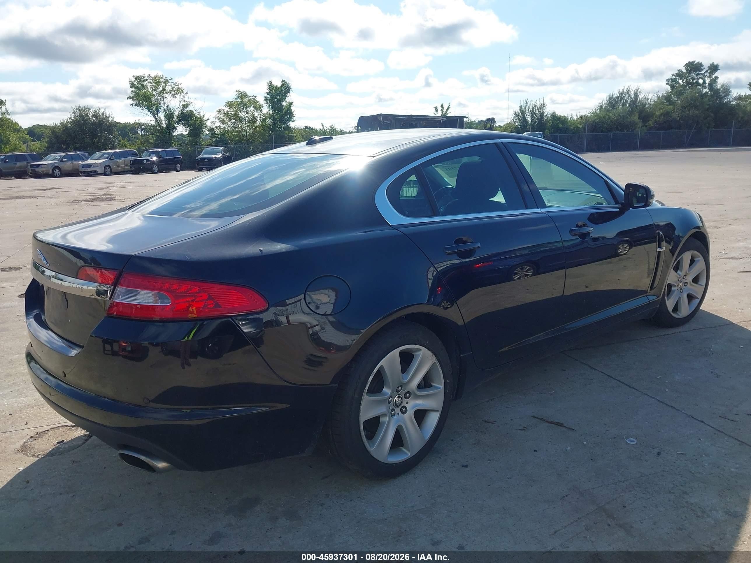 2011 Jaguar Xf   Black vin: SAJWA0FB9BLR92111