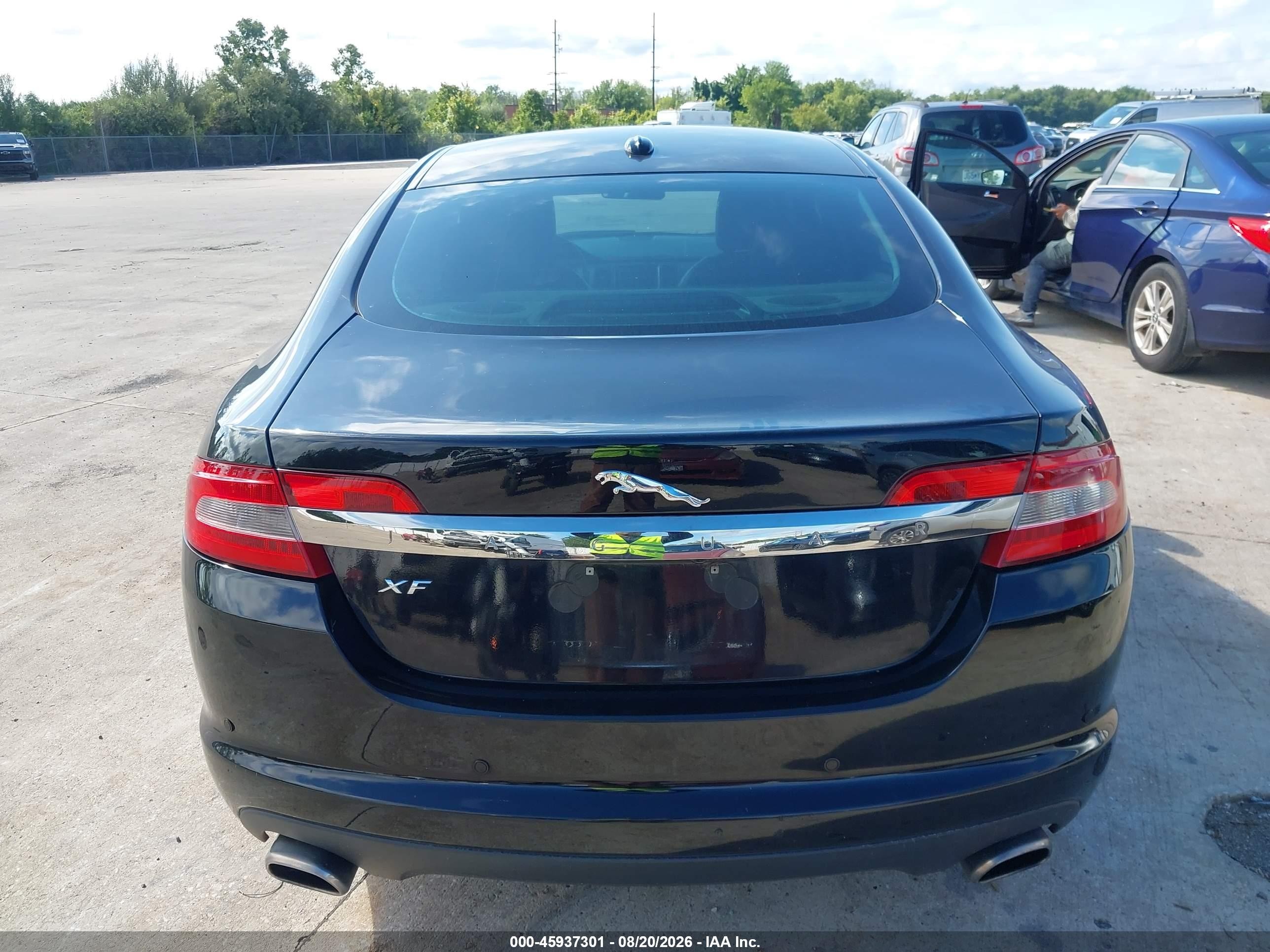 2011 Jaguar Xf   Black vin: SAJWA0FB9BLR92111