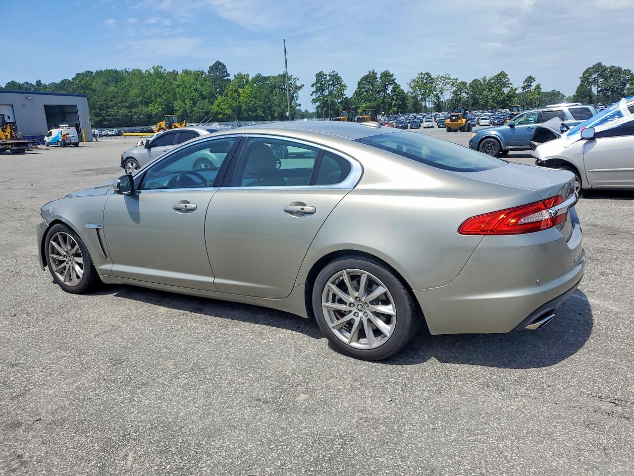 2012 Jaguar Xf Серебряный vin: SAJWA0FBXCLS42749