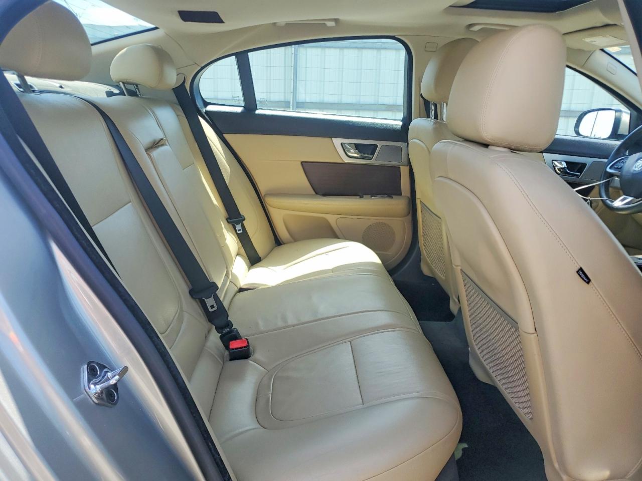 2012 Jaguar Xf Серебряный vin: SAJWA0FBXCLS42749