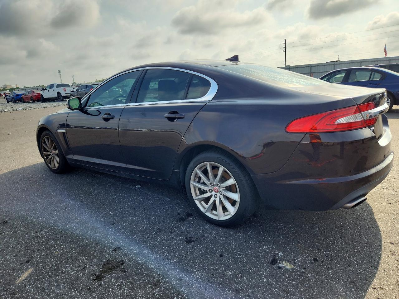 2015 Jaguar Xf 2.0t Premium Purple vin: SAJWA0FS0FPU46036