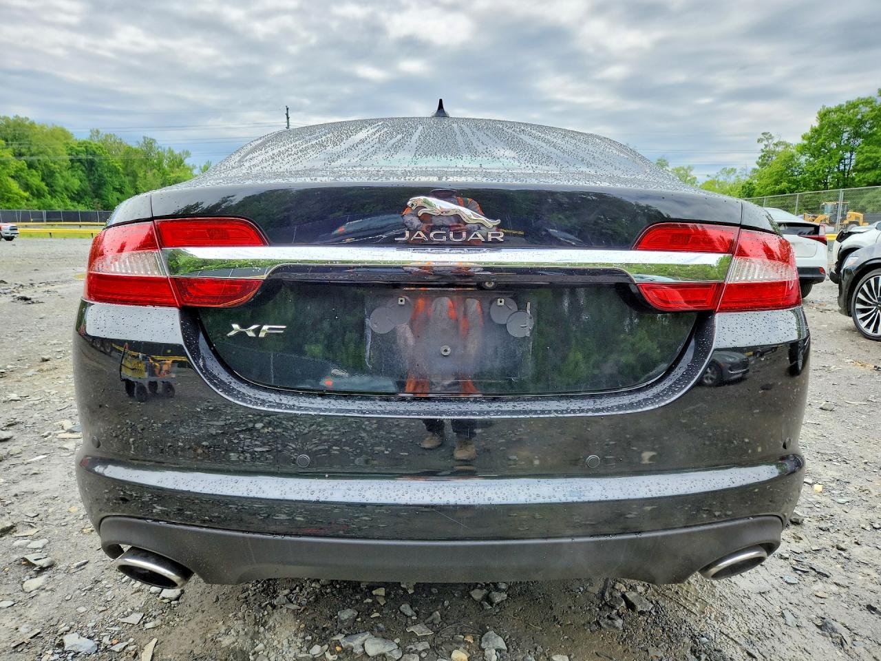 2015 Jaguar Xf 2.0t Premium Black vin: SAJWA0FS3FPU68516