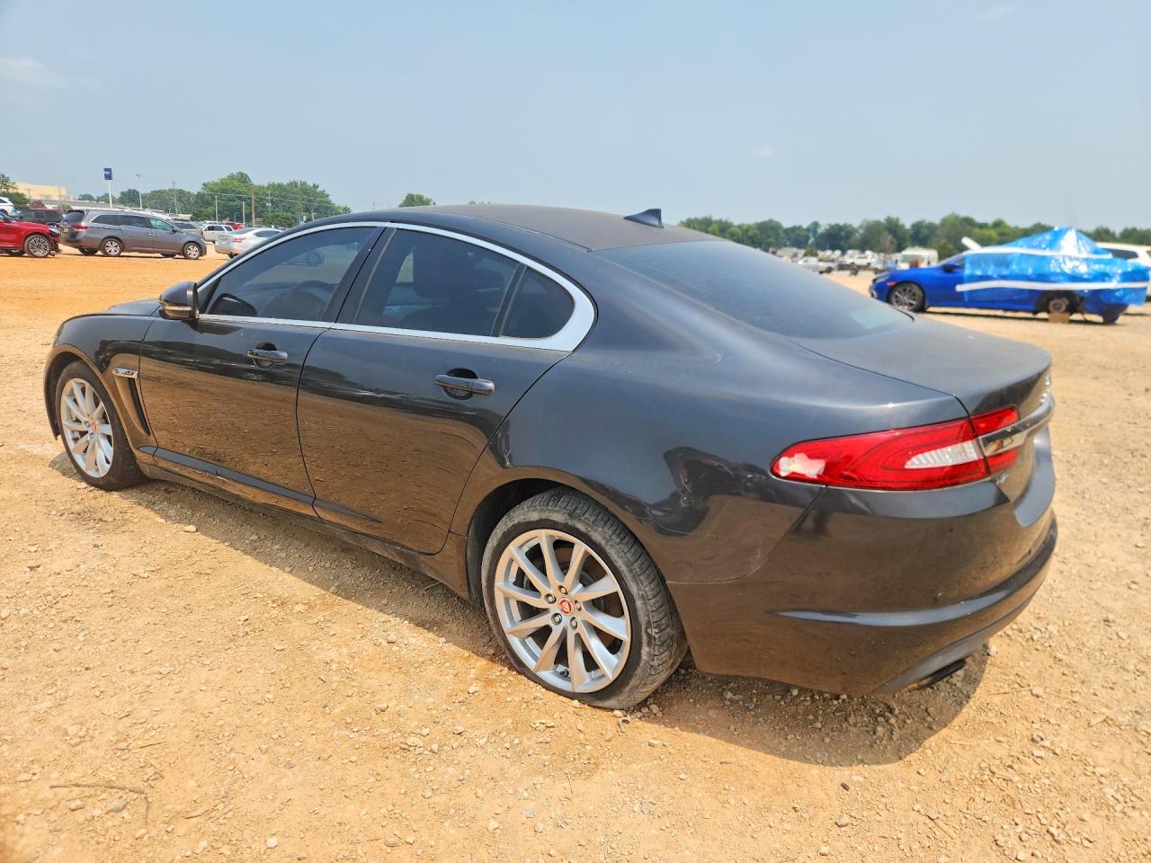 2015 Jaguar Xf 2.0t Premium Cream vin: SAJWA0FS4FPU56181