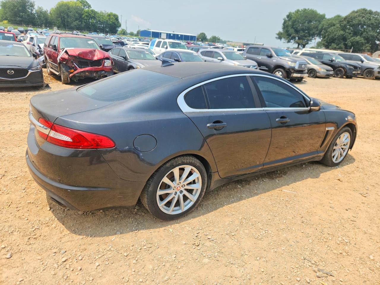 2015 Jaguar Xf 2.0t Premium Cream vin: SAJWA0FS4FPU56181