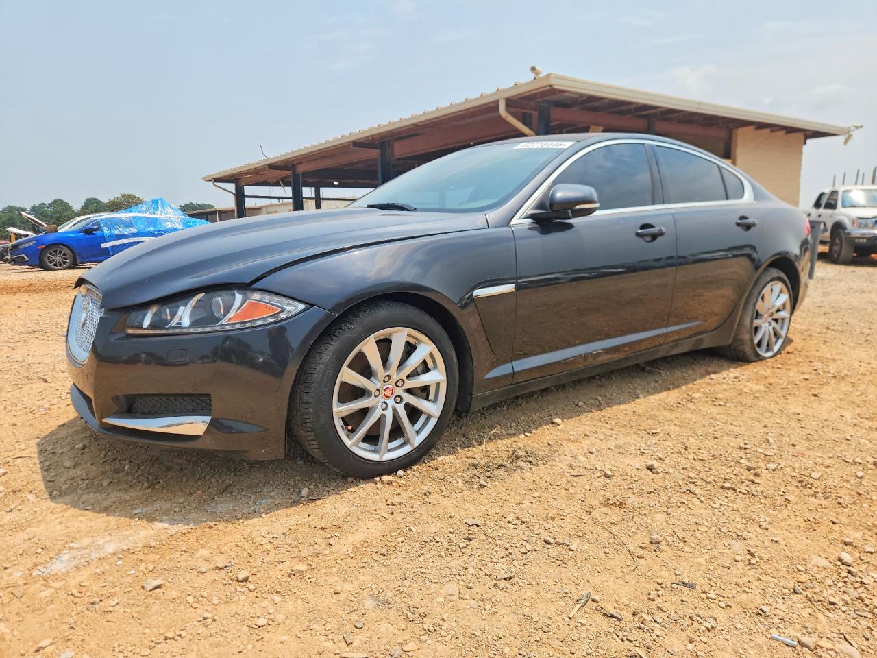 2015 Jaguar Xf 2.0t Premium Cream vin: SAJWA0FS4FPU56181
