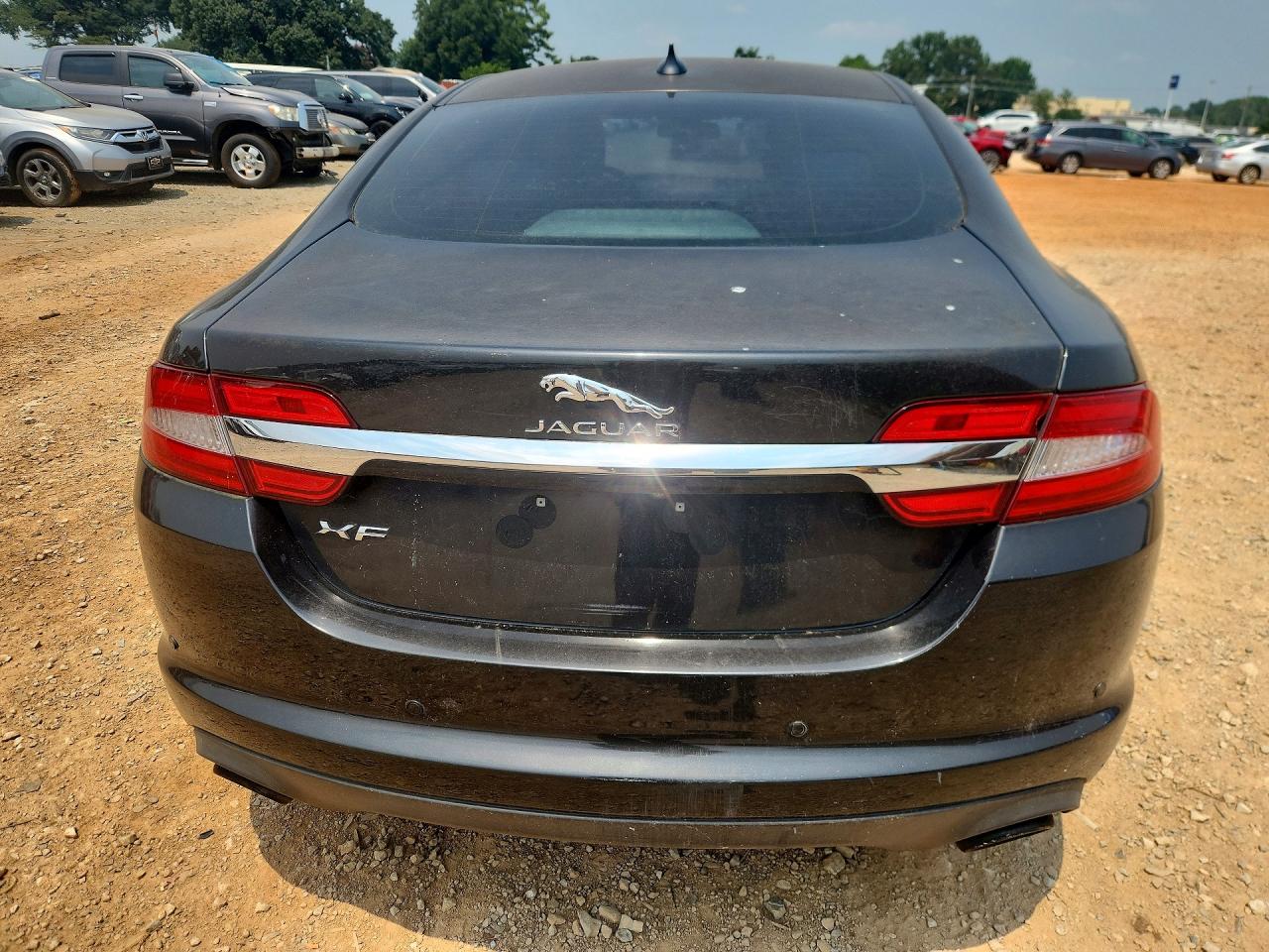 2015 Jaguar Xf 2.0t Premium Cream vin: SAJWA0FS4FPU56181