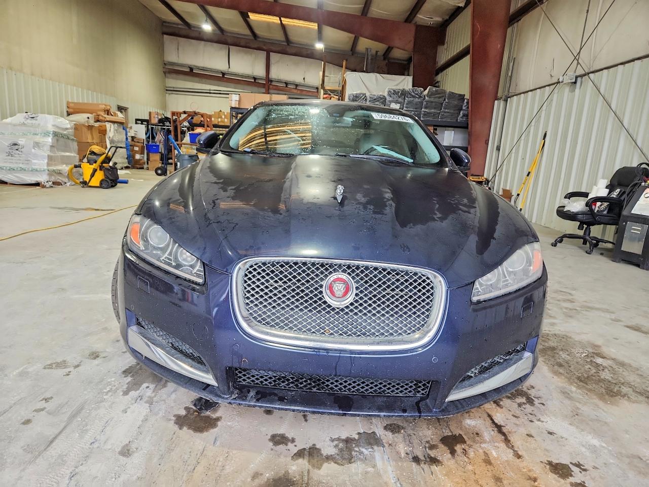 2015 Jaguar Xf 2.0t Premium Синий vin: SAJWA0FS5FPU78822