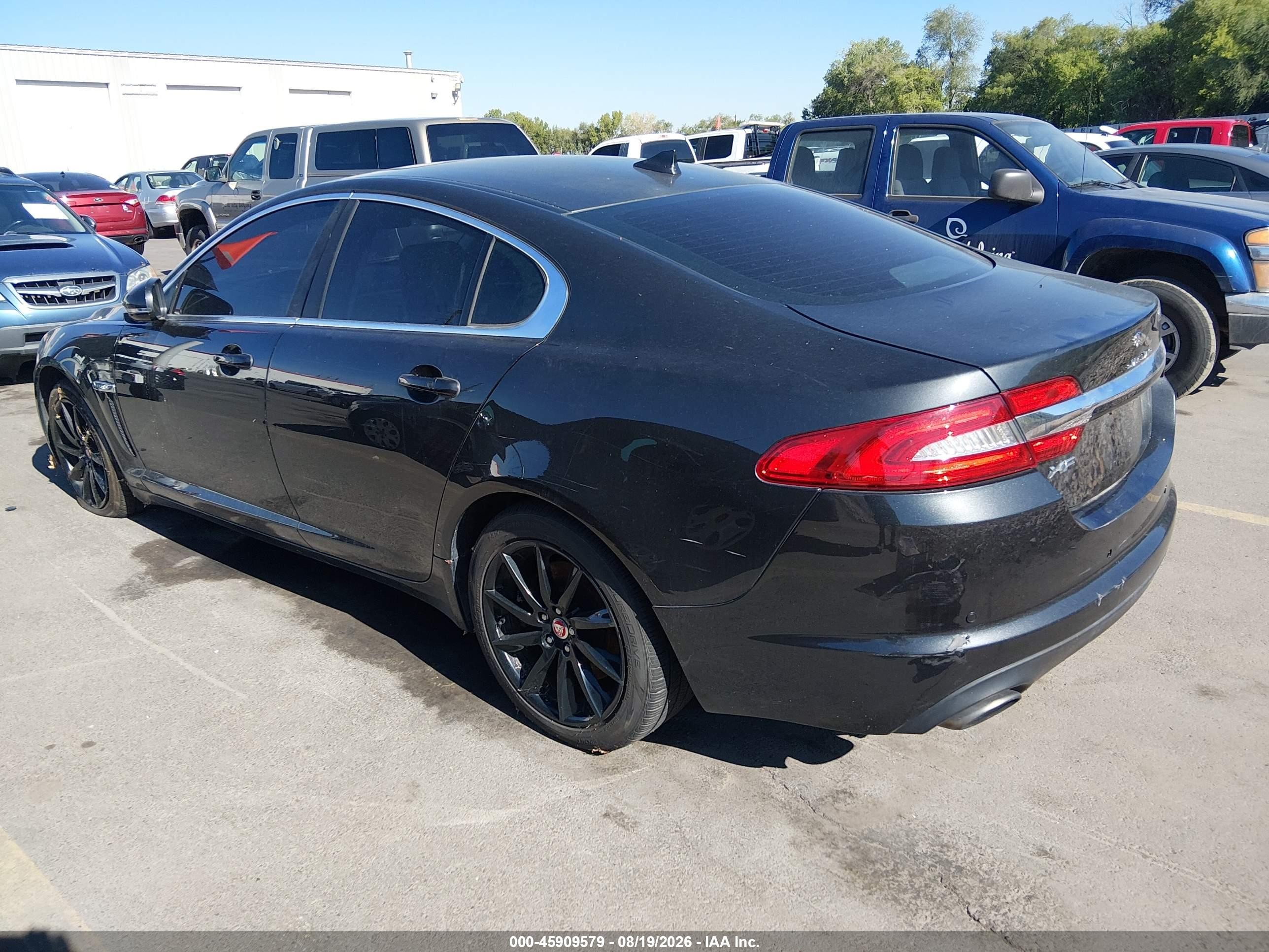 2015 Jaguar Xf 2.0t Premium Black vin: SAJWA0FS8FPU60492