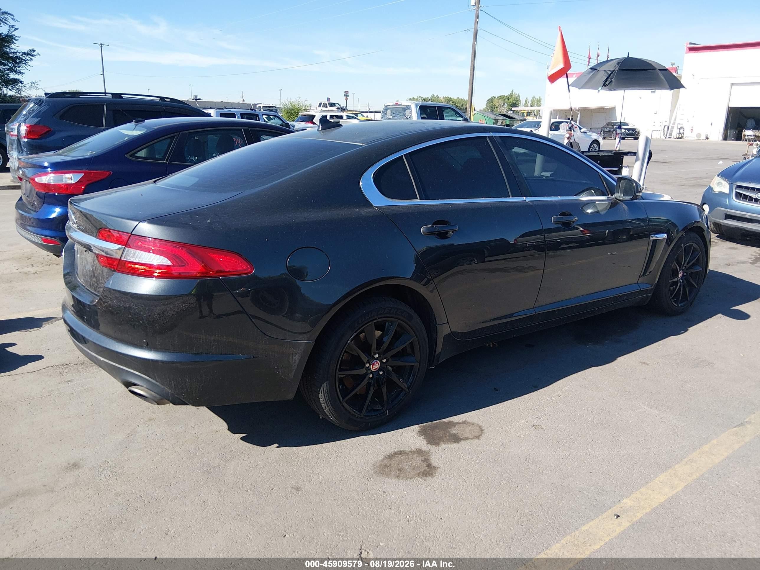2015 Jaguar Xf 2.0t Premium Black vin: SAJWA0FS8FPU60492