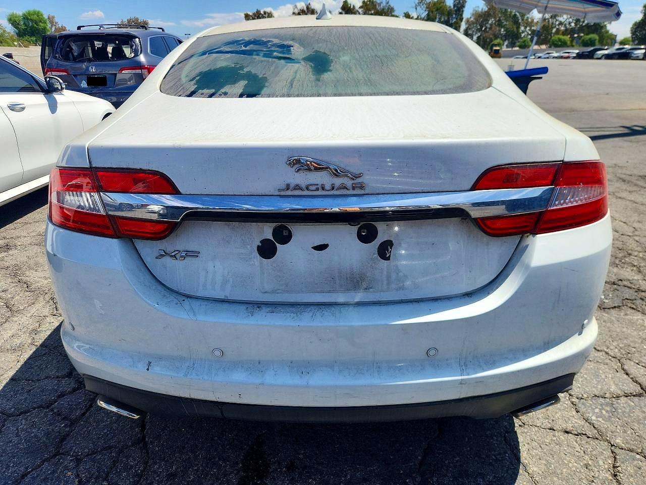 2015 Jaguar Xf 2.0t Premium White vin: SAJWA0FSXFPU87371