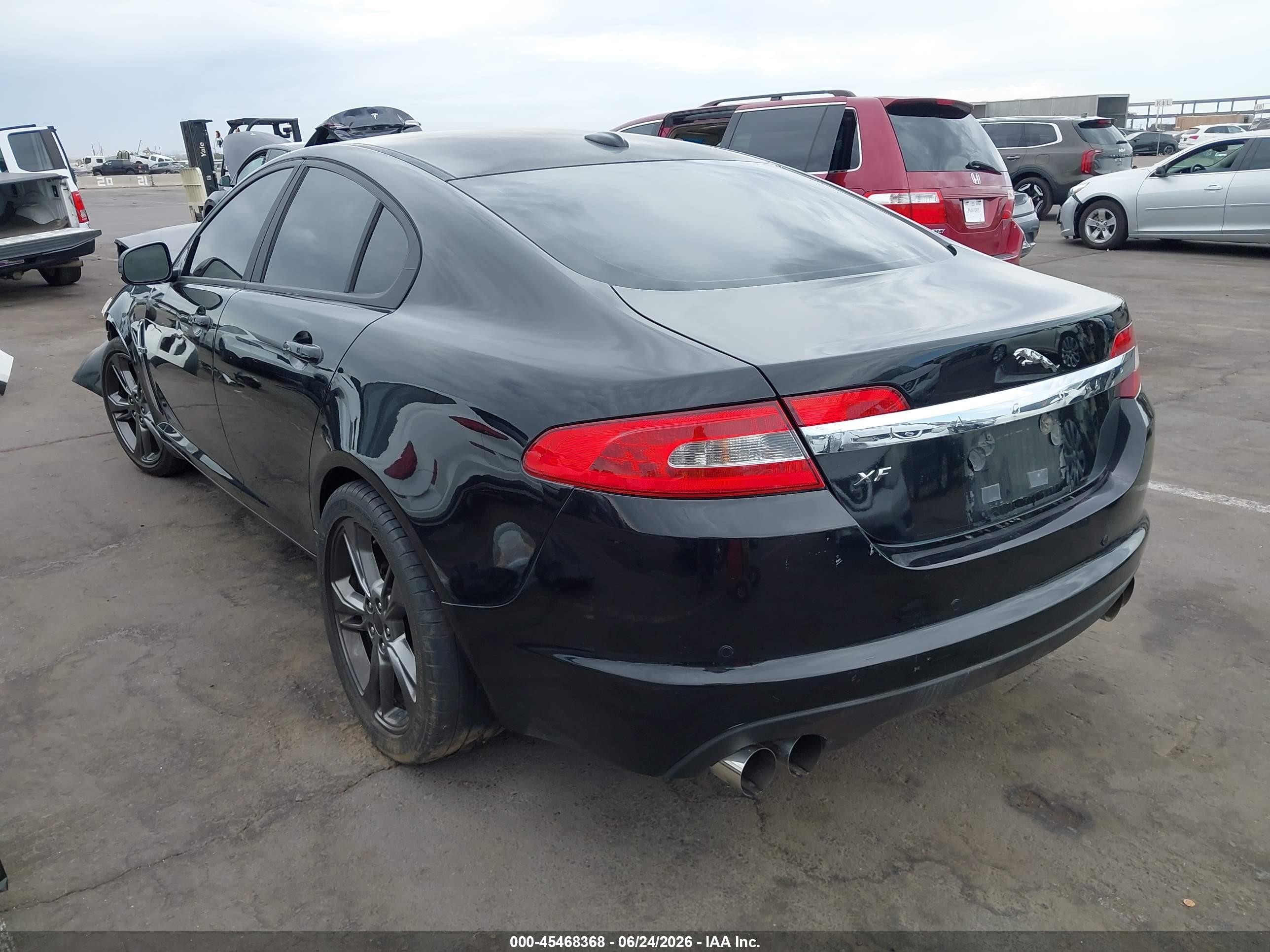 2010 Jaguar Xf Premium Black vin: SAJWA0GB1ALR52666
