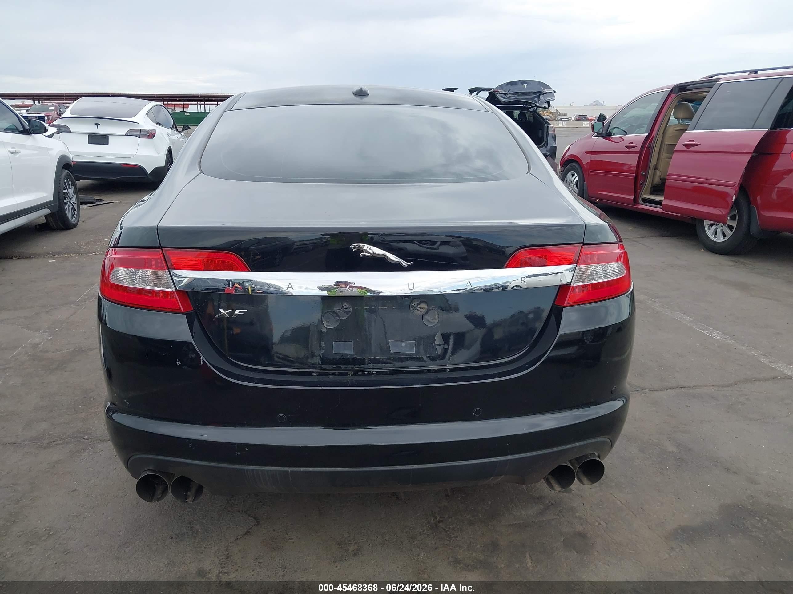 2010 Jaguar Xf Premium Black vin: SAJWA0GB1ALR52666