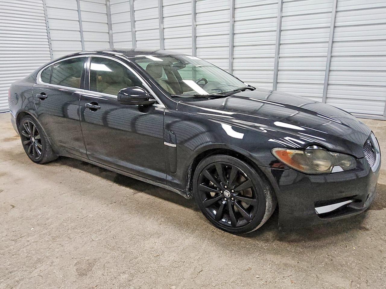 2010 Jaguar Xf Premium Black vin: SAJWA0GB7ALR52963