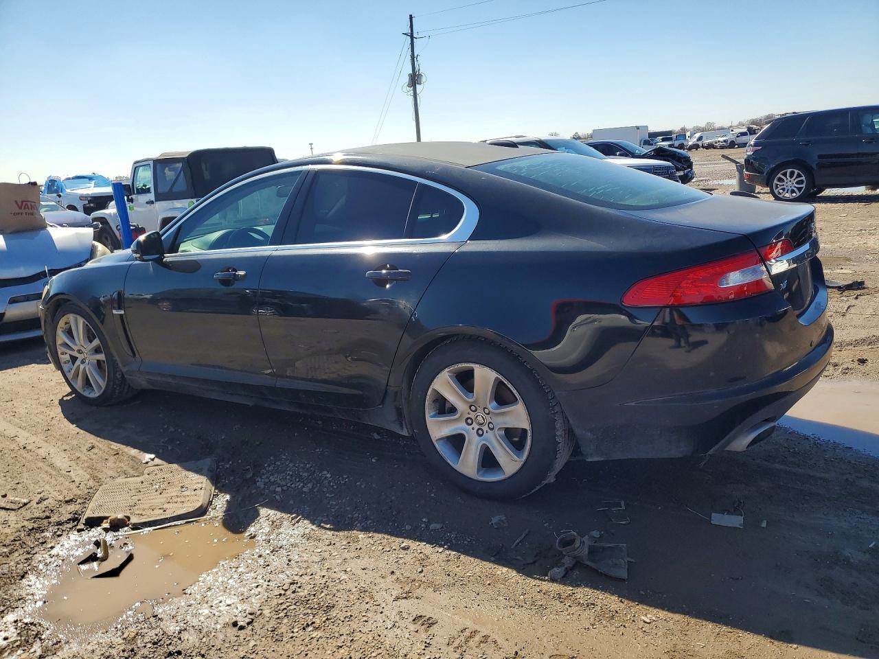 2010 Jaguar Xf Premium Black vin: SAJWA0GB7ALR73604
