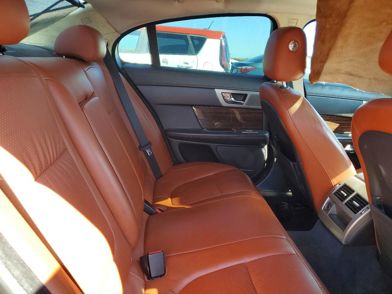 2010 Jaguar Xf Premium Black vin: SAJWA0GB7ALR73604