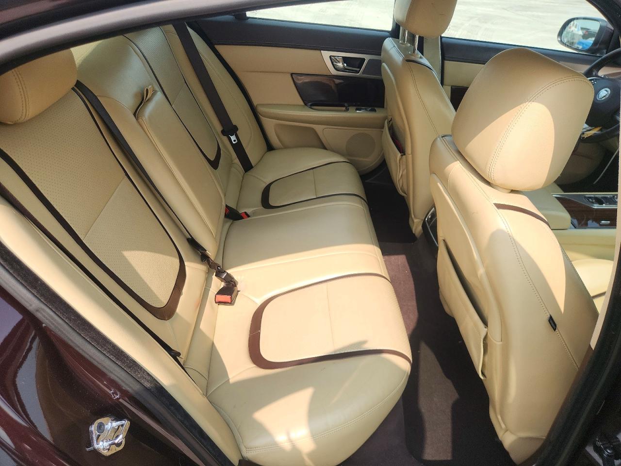 2012 Jaguar Xf Portfolio Фиолетовый vin: SAJWA0HB3CLS50642