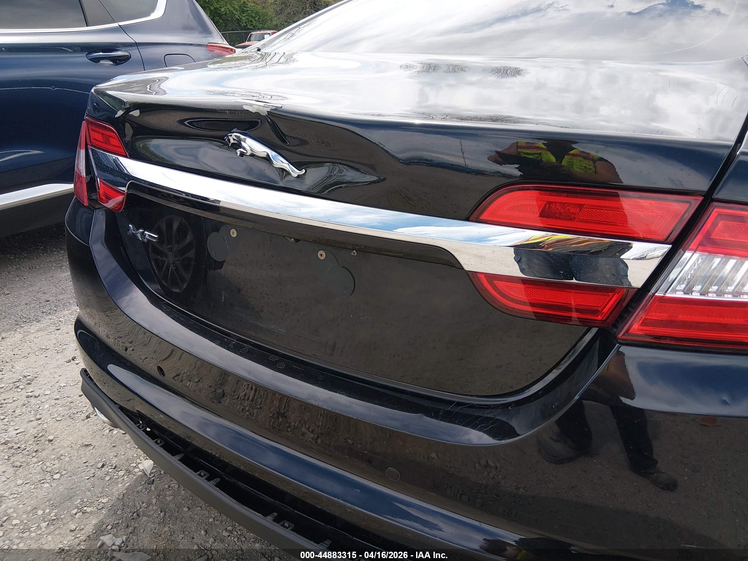 2012 Jaguar Xf Portfolio Black vin: SAJWA0HB4CLS40444