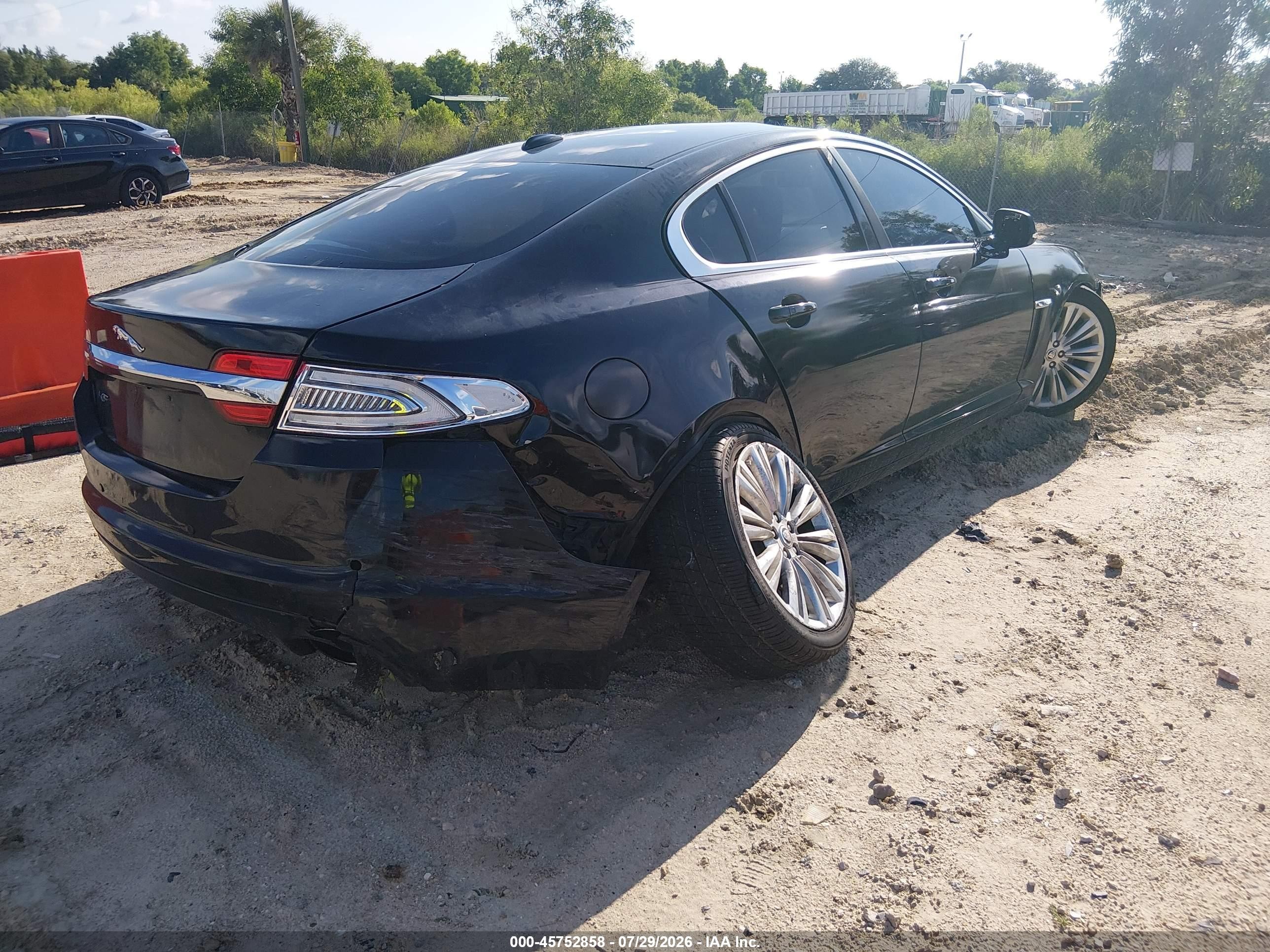 2012 Jaguar Xf Portfolio Black vin: SAJWA0HB7CLS28272
