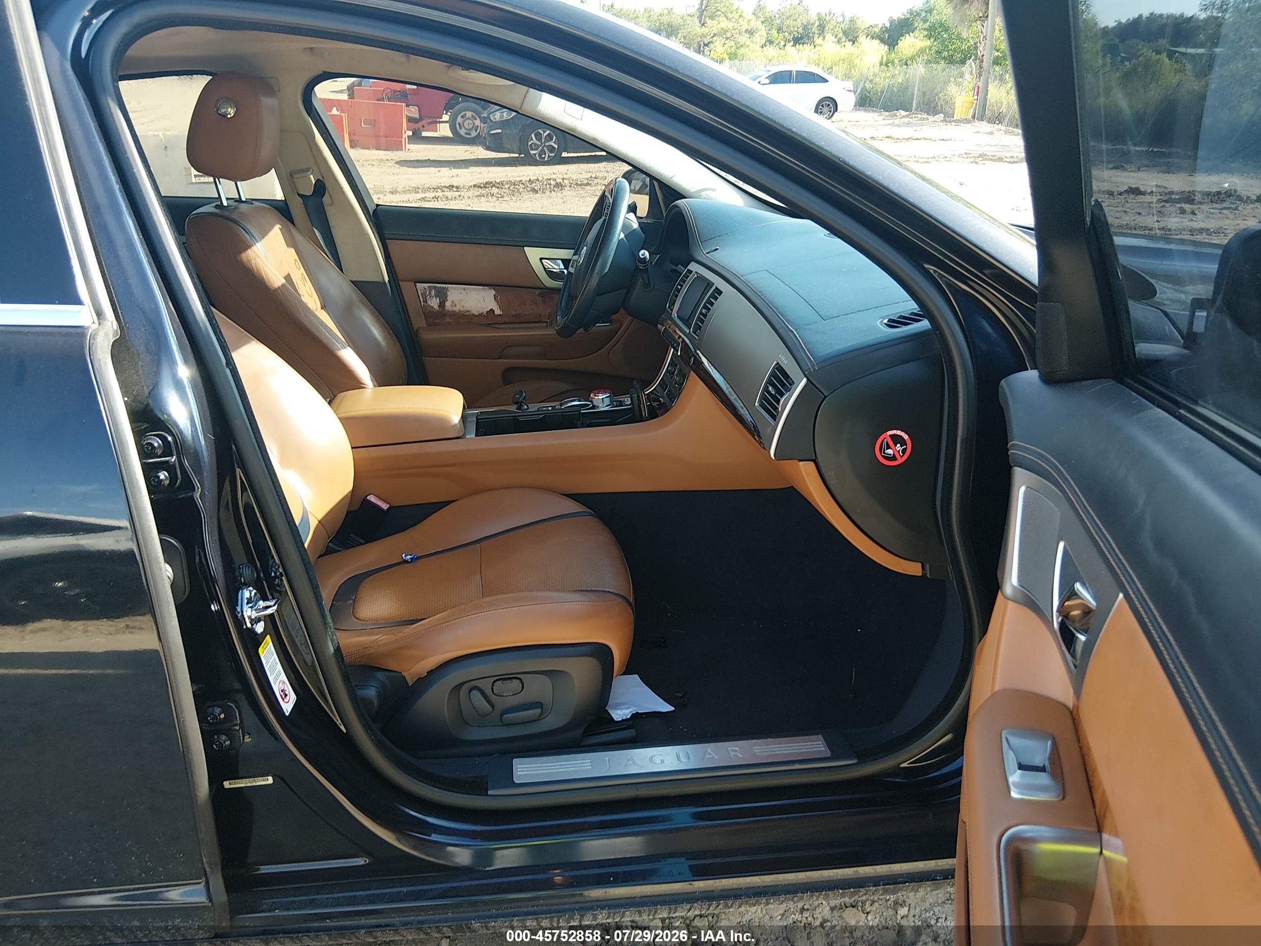 2012 Jaguar Xf Portfolio Black vin: SAJWA0HB7CLS28272