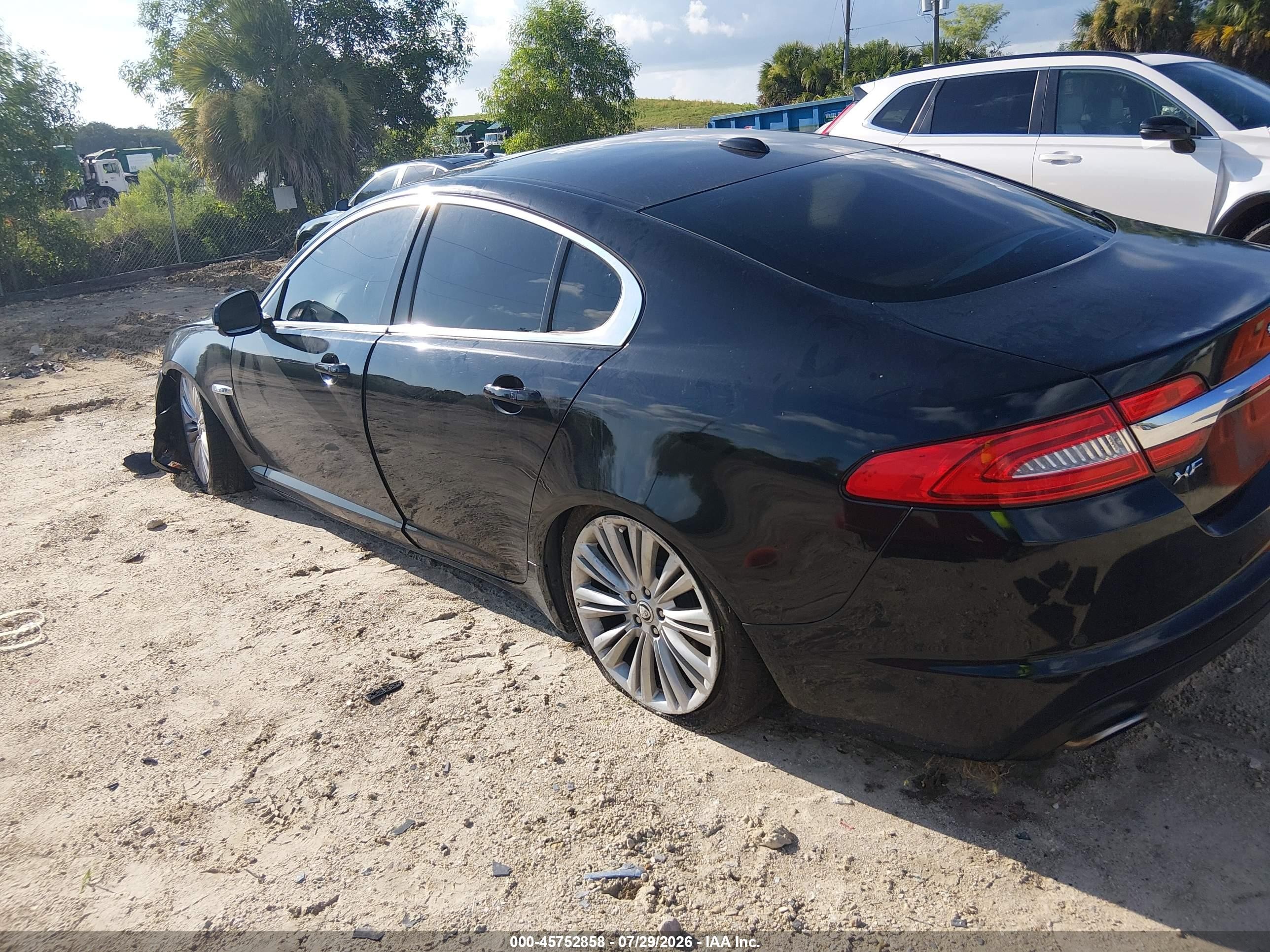 2012 Jaguar Xf Portfolio Black vin: SAJWA0HB7CLS28272