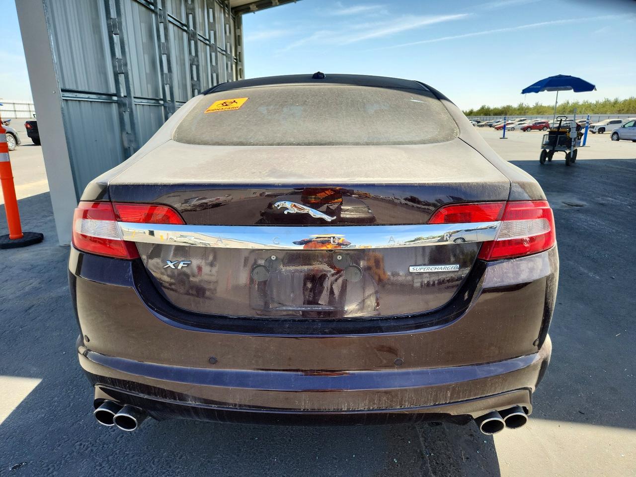 2011 Jaguar Xf Supercharged Burgundy vin: SAJWA0HE0BMR87302