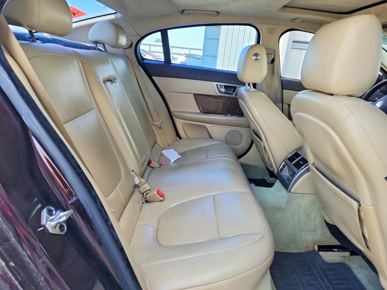 2011 Jaguar Xf Supercharged Burgundy vin: SAJWA0HE0BMR87302