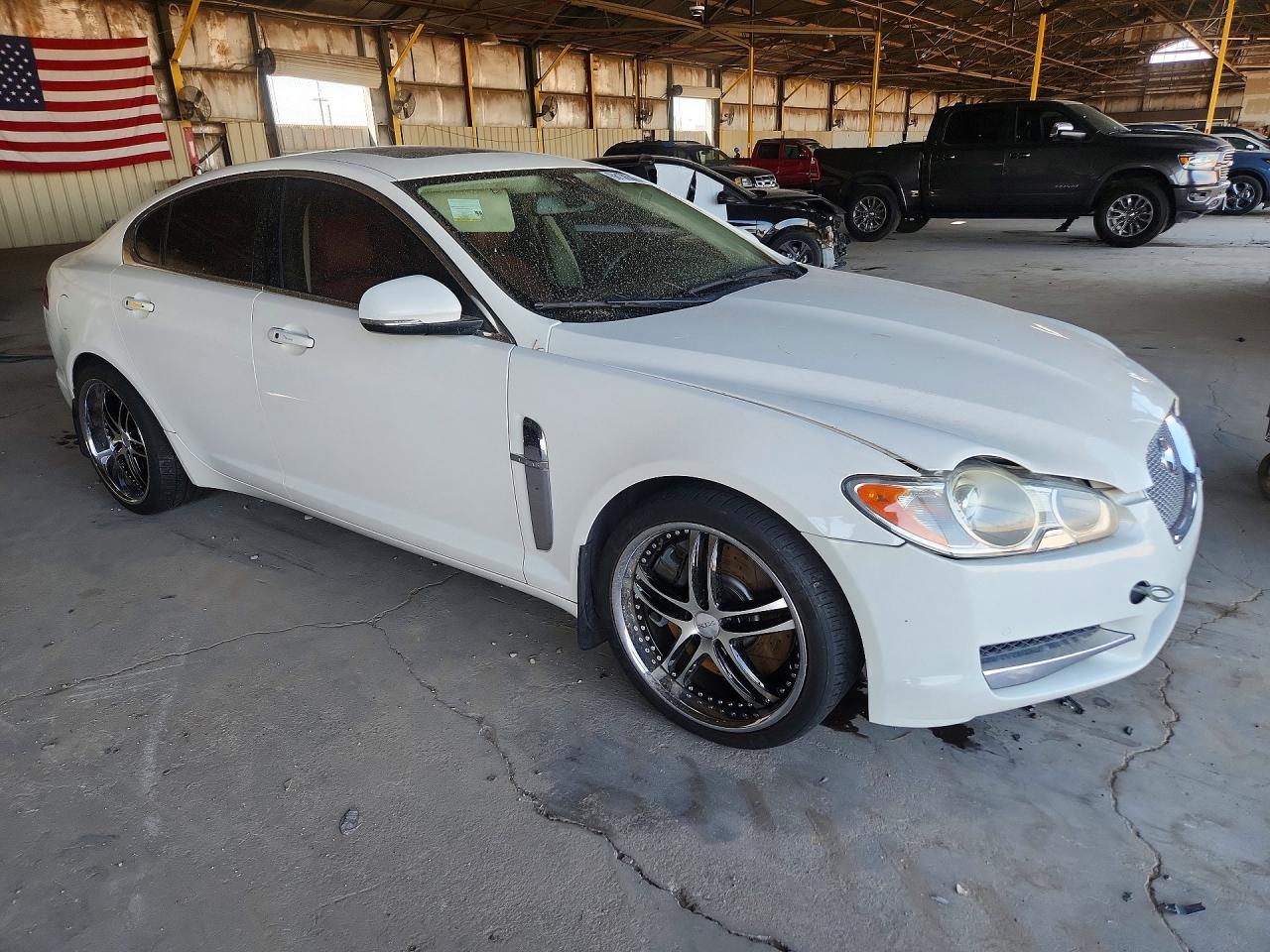 2010 Jaguar Xf Supercharged White vin: SAJWA0HE8AMR65207