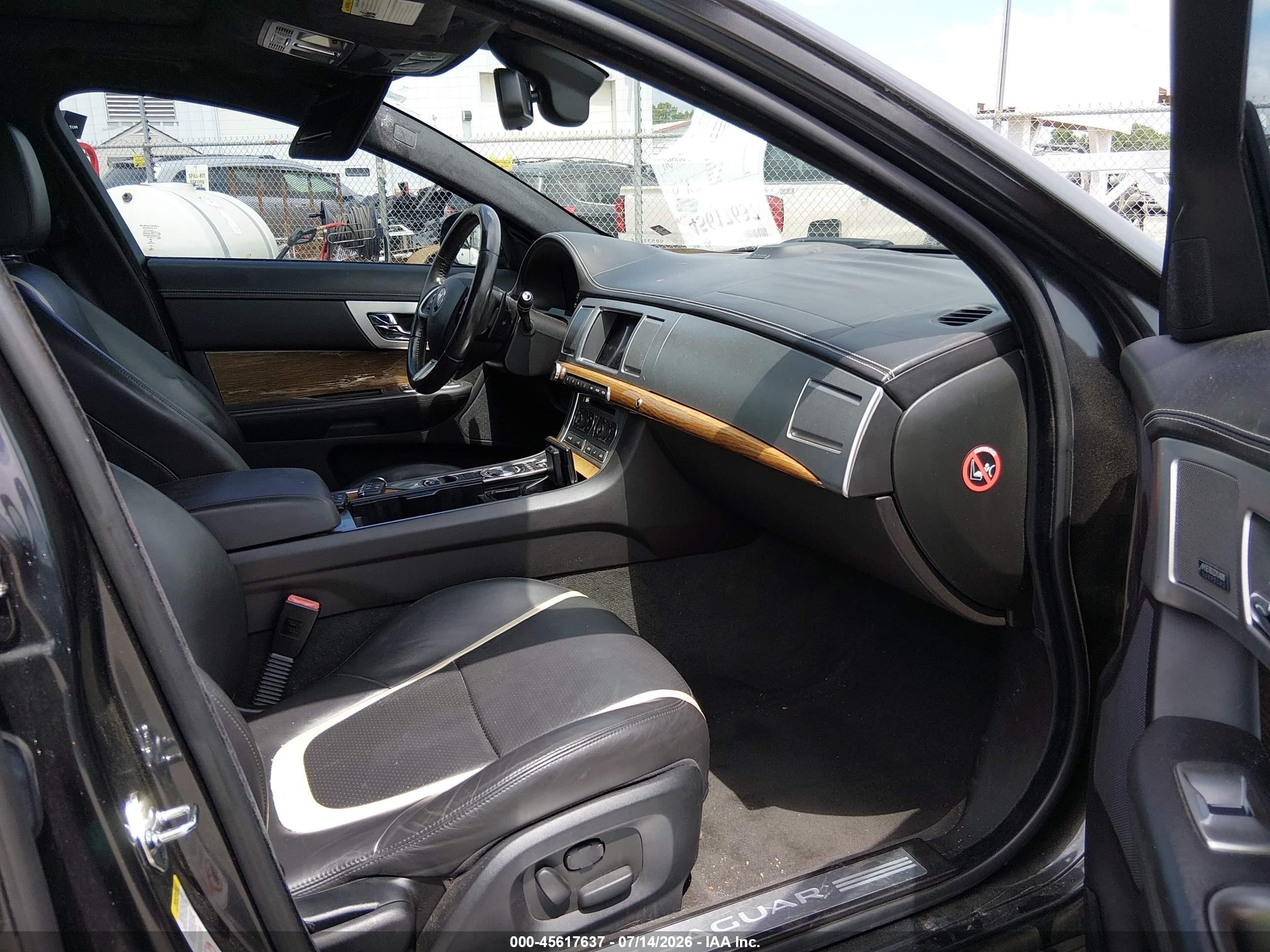 2015 Jaguar Xf 5.0l Supercharged Black vin: SAJWA0HP3FMU75217