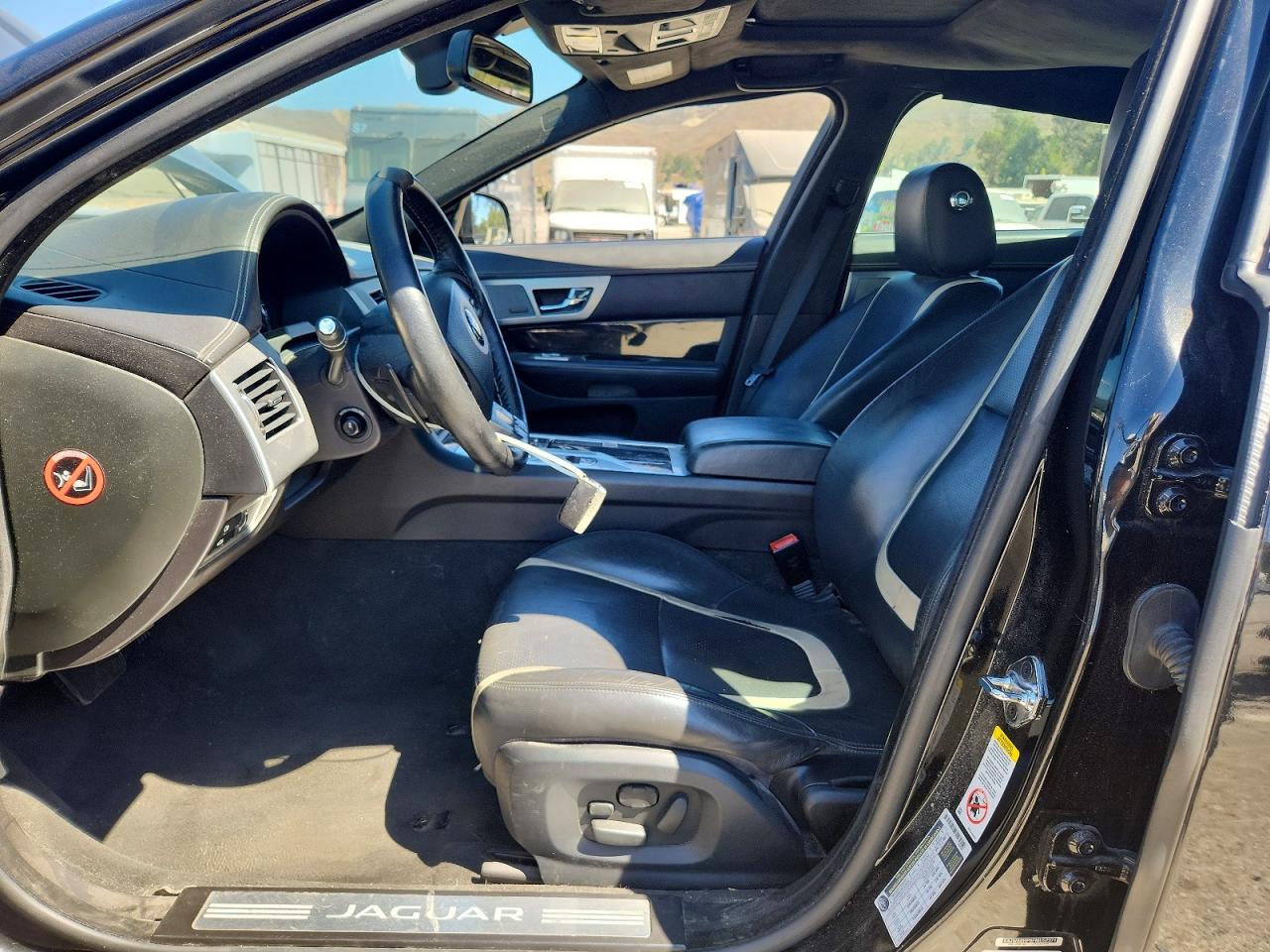 2015 Jaguar Xf Supercharged Black vin: SAJWA0HP8FMU52371
