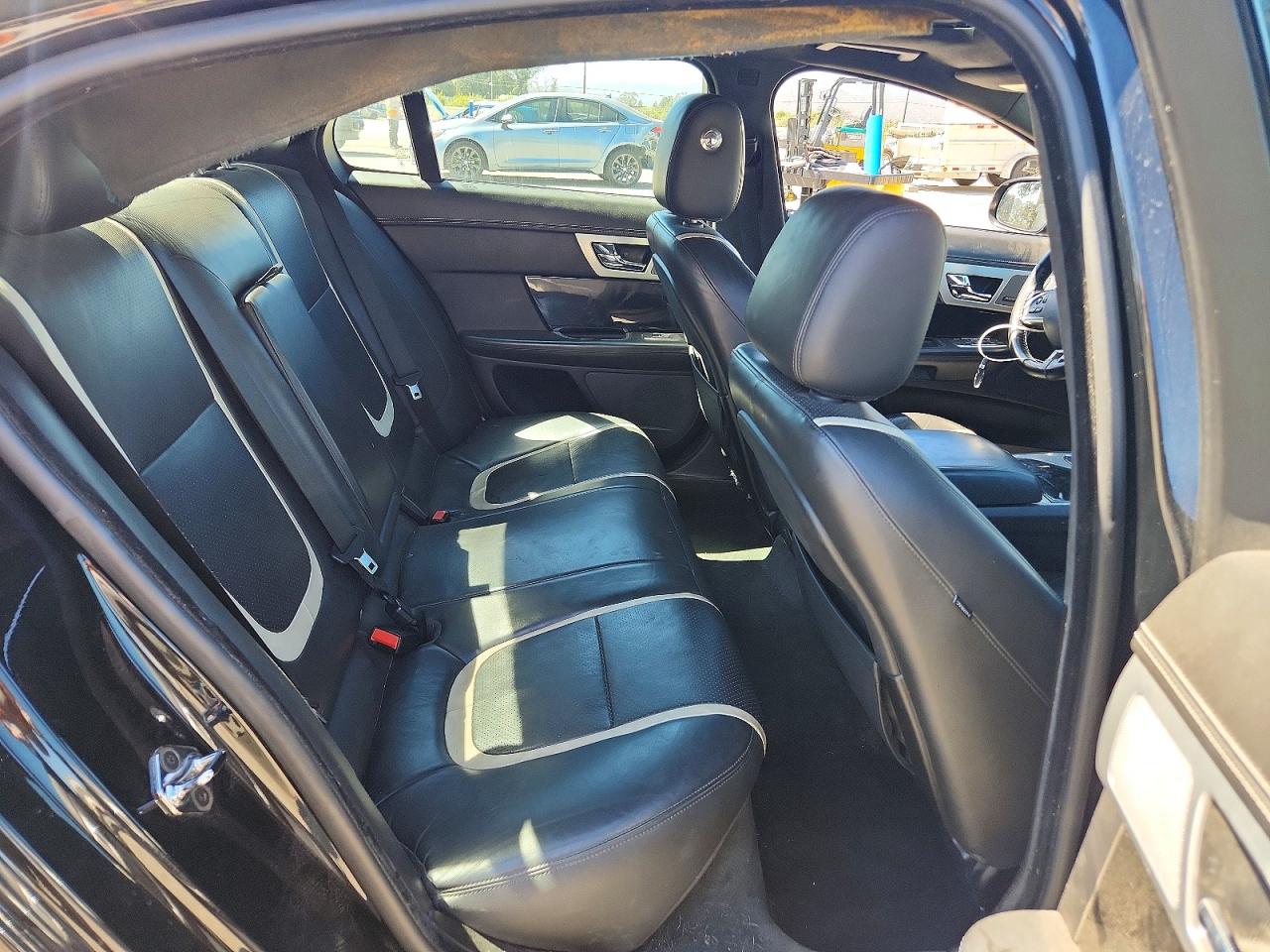 2015 Jaguar Xf Supercharged Black vin: SAJWA0HP8FMU52371