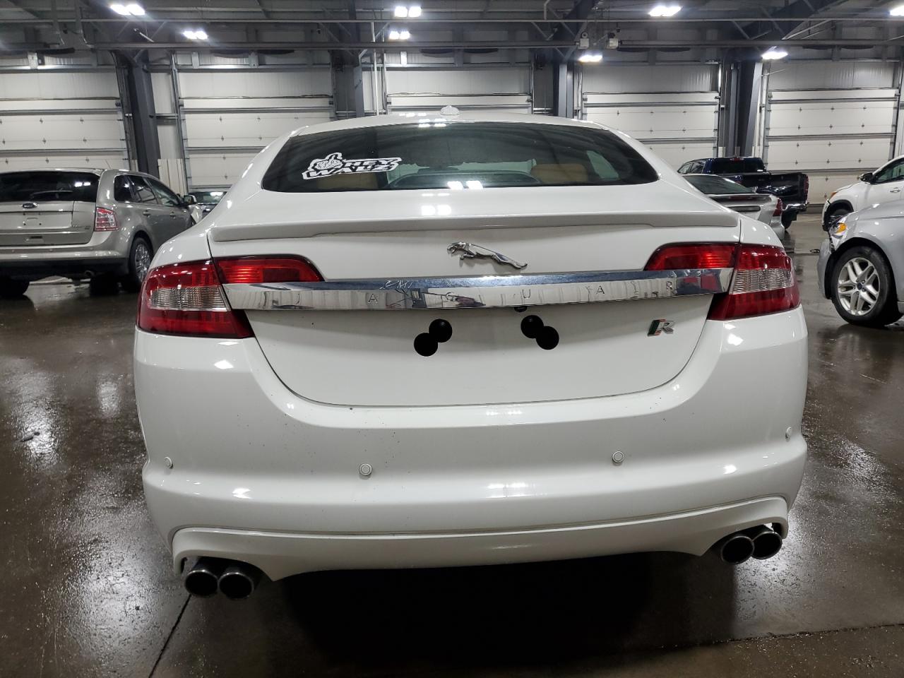2011 Jaguar Xf R White vin: SAJWA0JC1BMS08613