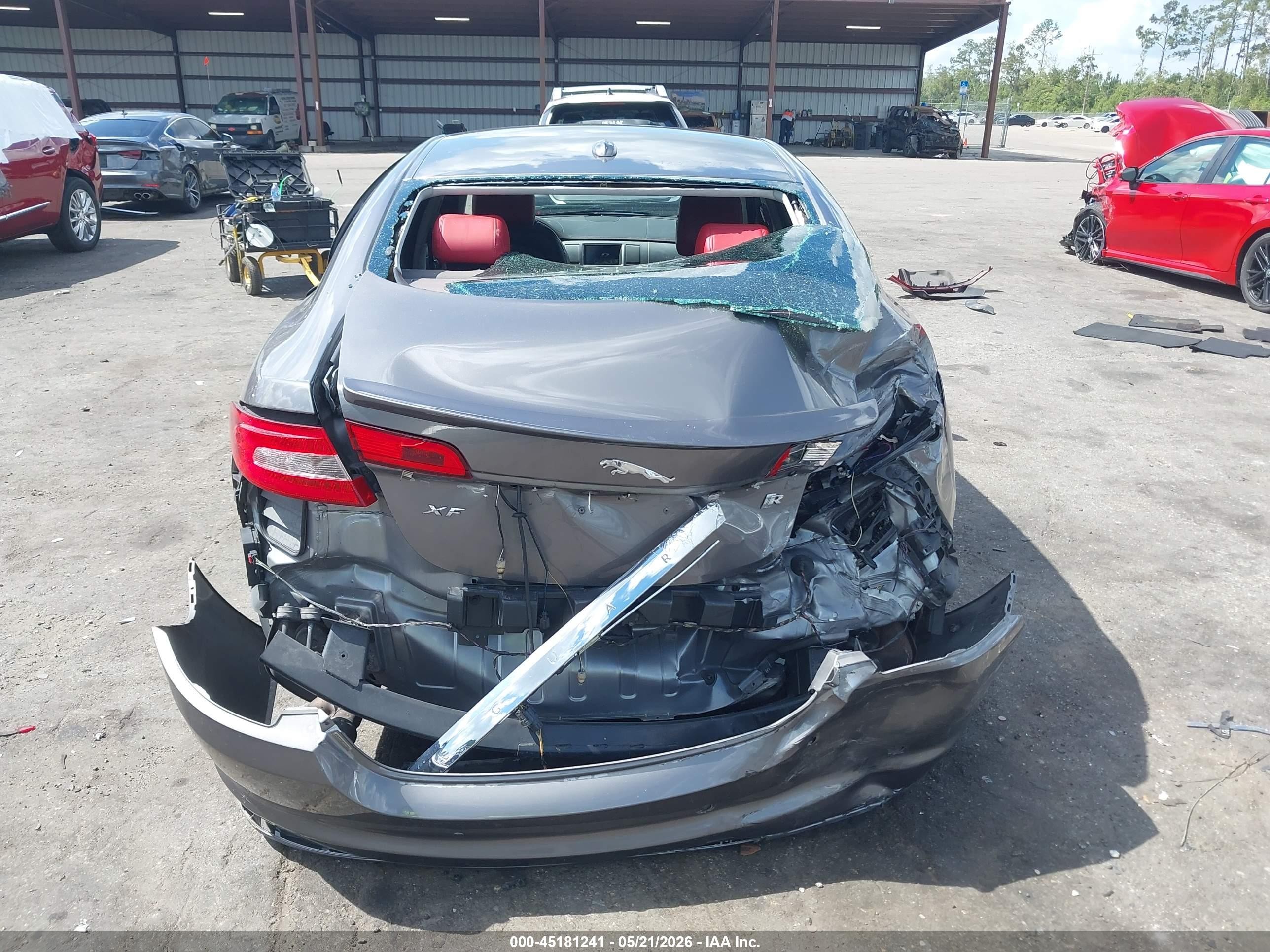 2011 Jaguar Xf Xfr Gray vin: SAJWA0JC2BMR90615