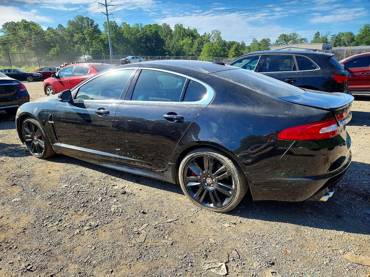 2011 Jaguar Xf R Black vin: SAJWA0JC3BMS02117