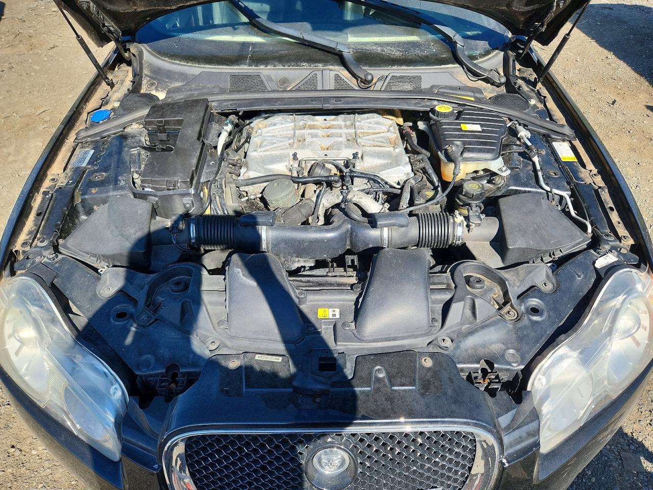 2011 Jaguar Xf R Black vin: SAJWA0JC3BMS02117