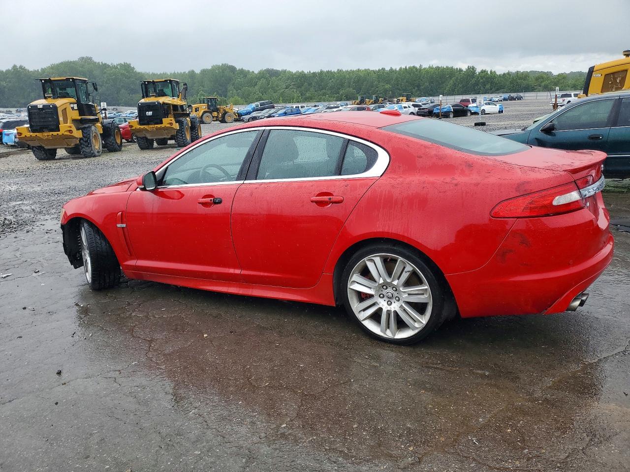 2011 Jaguar Xf R Red vin: SAJWA0JC5BMR95582