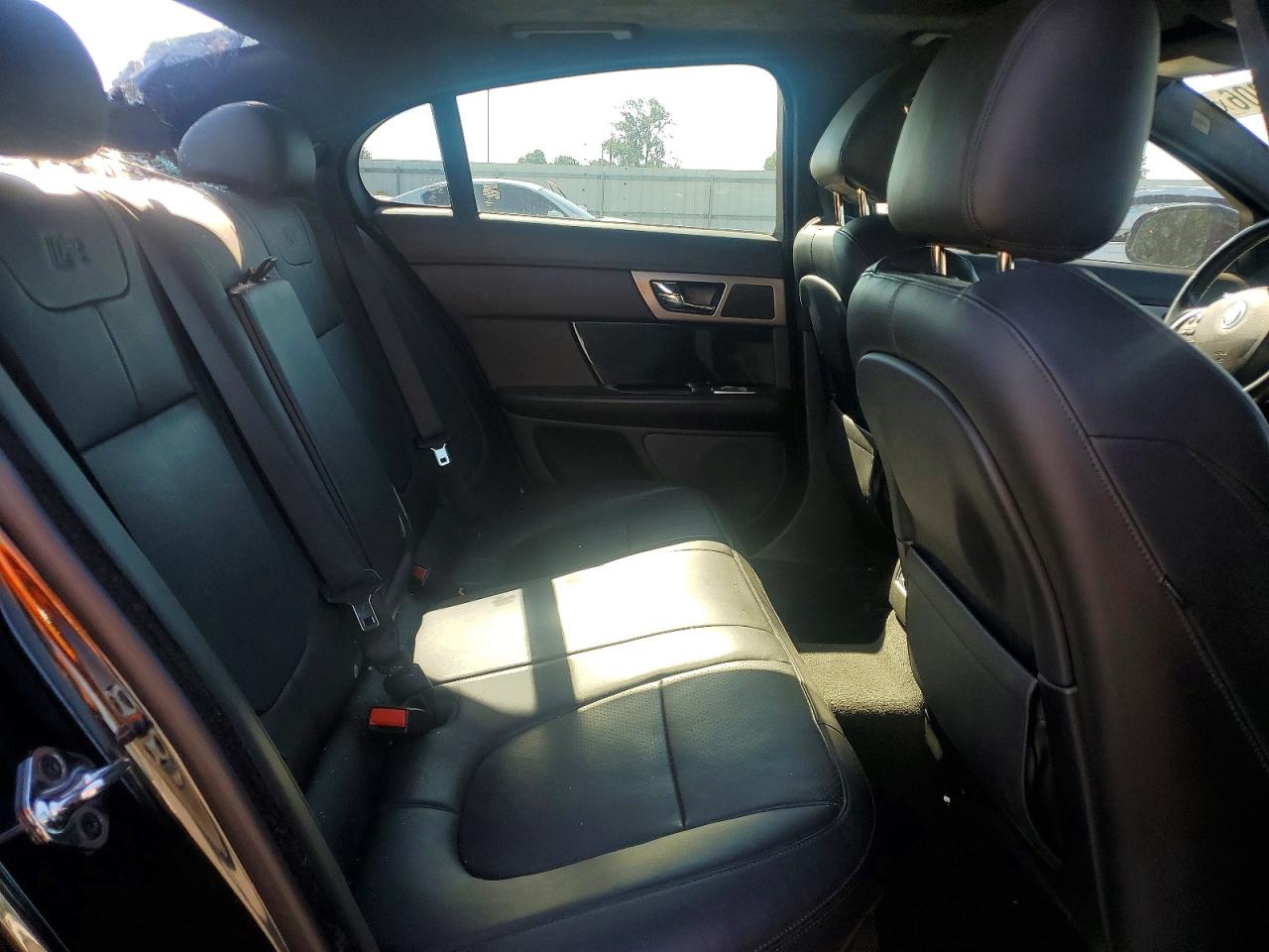 2013 Jaguar Xf R Black vin: SAJWA0JC8DMS69198