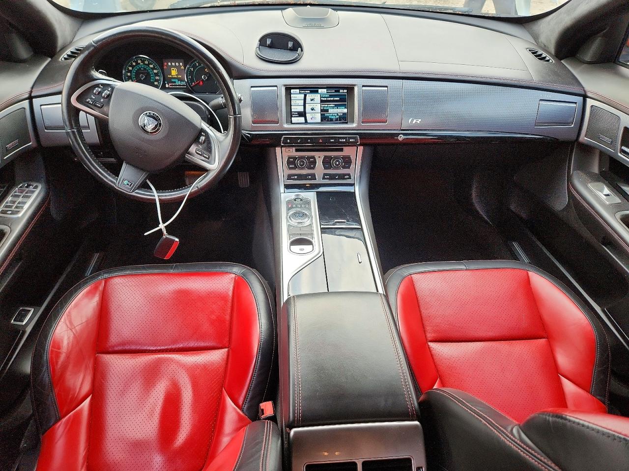 2014 Jaguar Xf R White vin: SAJWA0JHXEMU12701