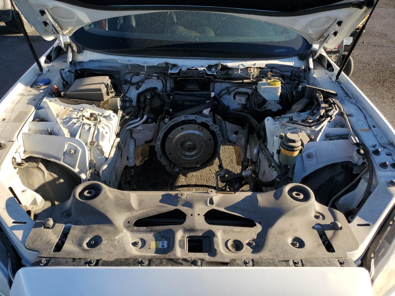 2013 Jaguar Xj White vin: SAJWA1C72D8V39766