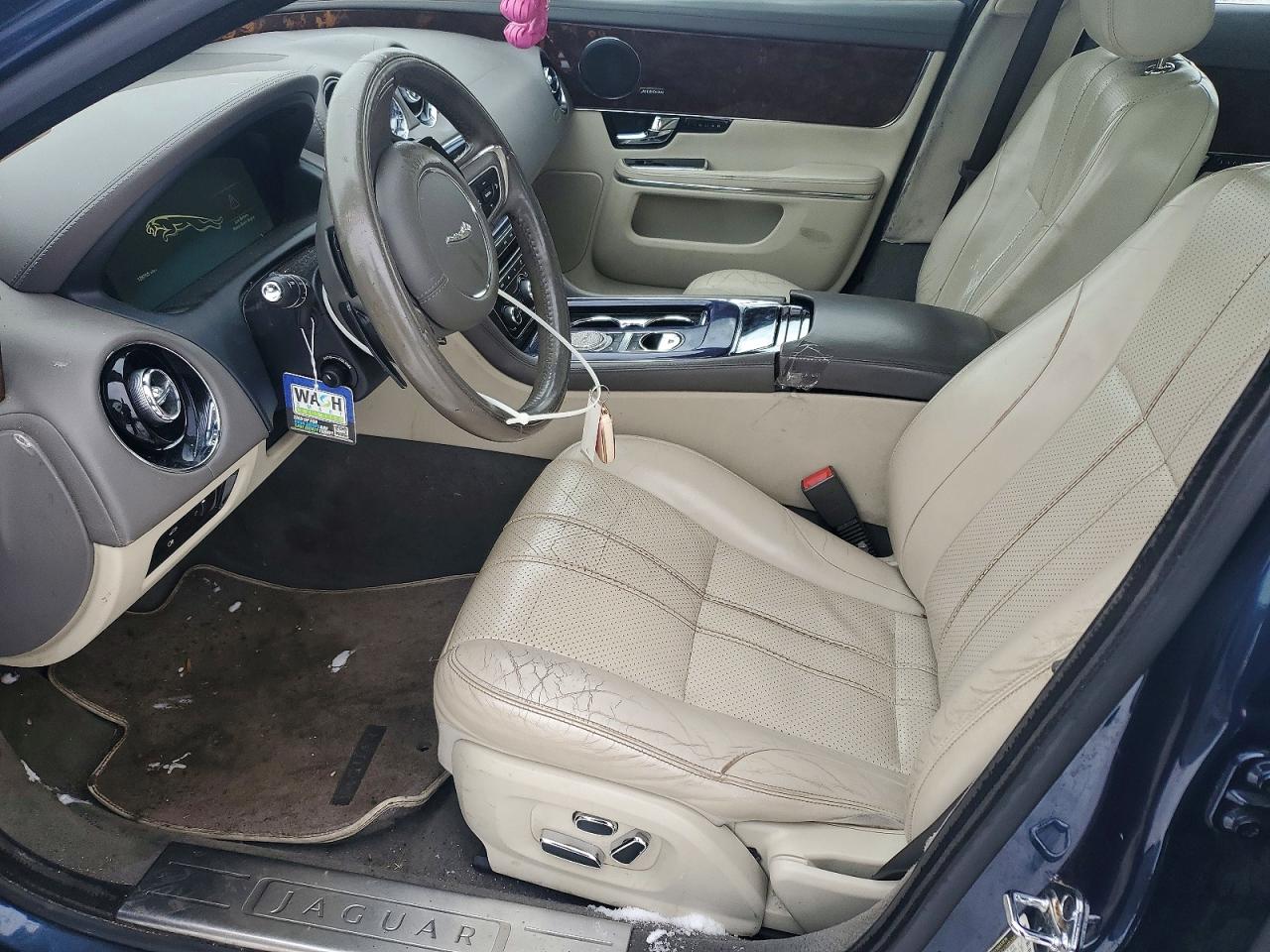 2013 Jaguar Xj Blue vin: SAJWA1C72D8V39864