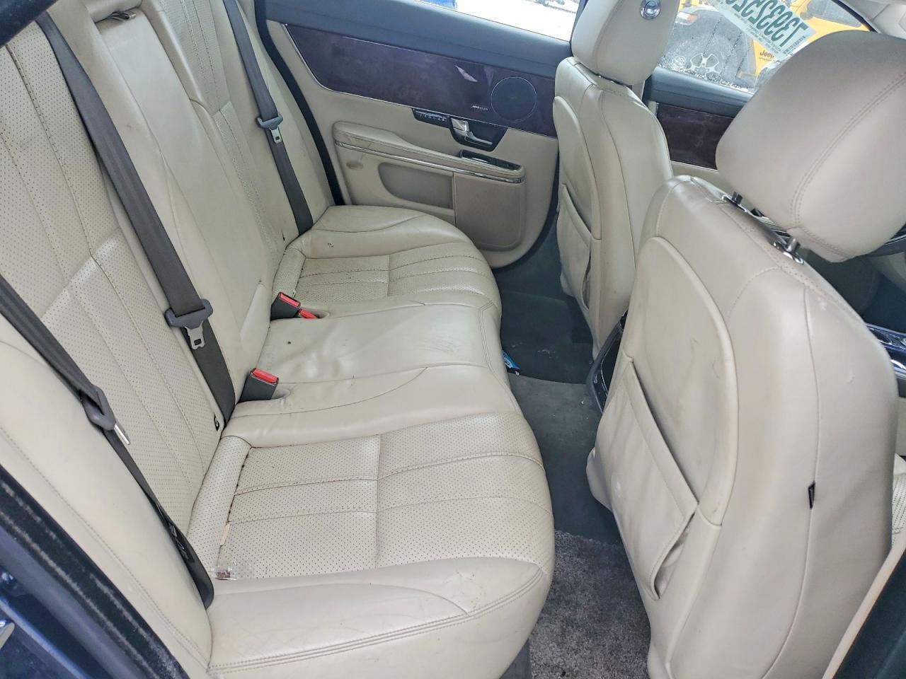 2013 Jaguar Xj Blue vin: SAJWA1C72D8V39864
