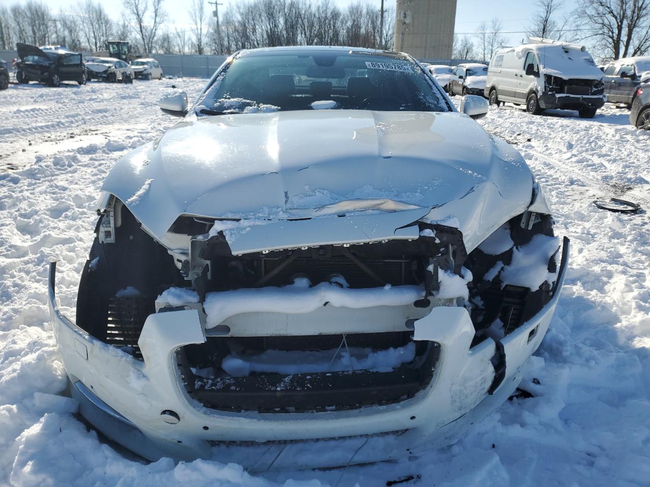 2013 Jaguar Xj White vin: SAJWA1C72D8V40156
