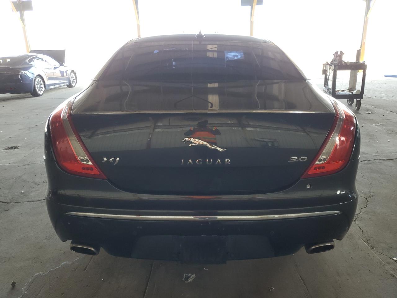 2013 Jaguar Xj Charcoal vin: SAJWA1C73D8V40604