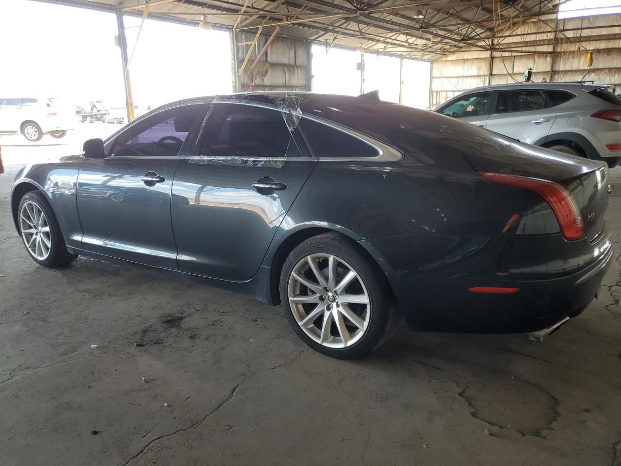2013 Jaguar Xj Charcoal vin: SAJWA1C73D8V40604