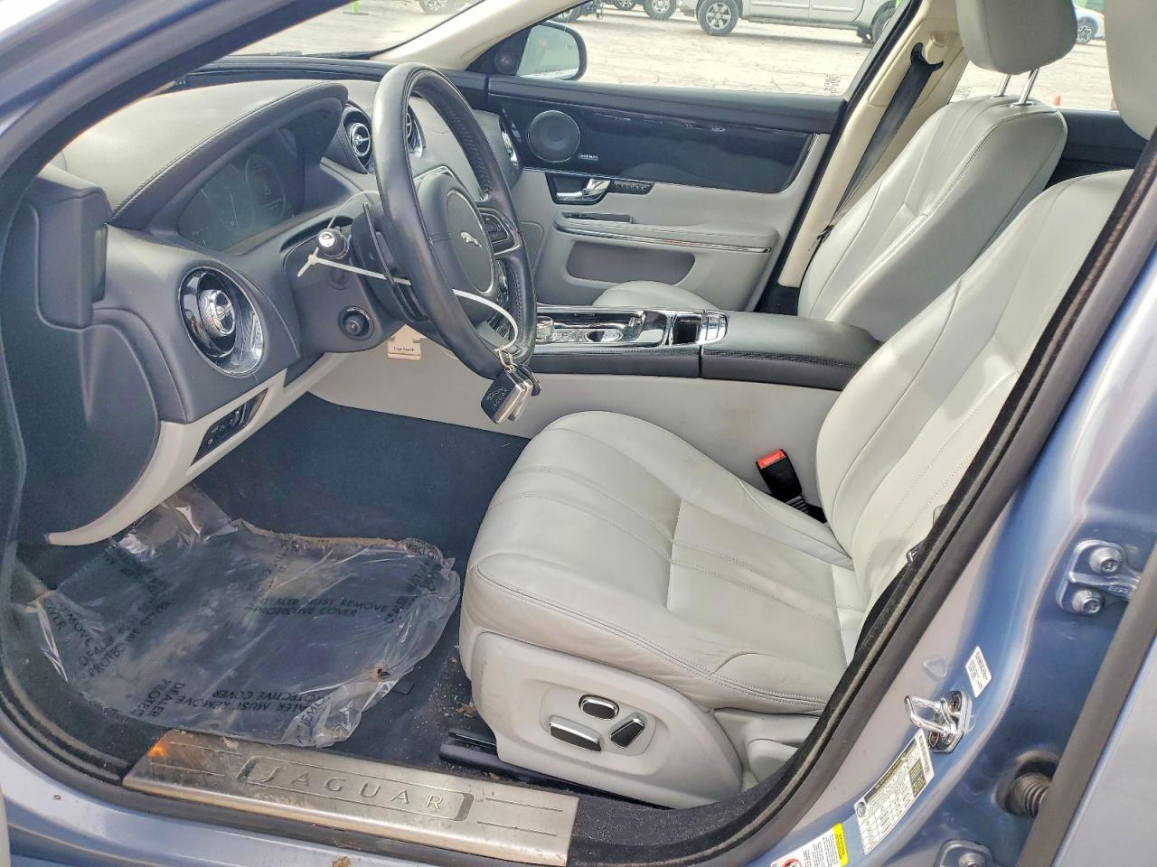 2013 Jaguar Xj Синий vin: SAJWA1C73D8V53854